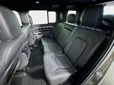 2024 Land Rover Defender 110 S