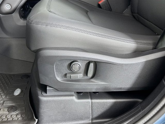 2025 Land Rover Defender 110 S