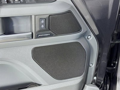 2025 Land Rover Defender 110 S