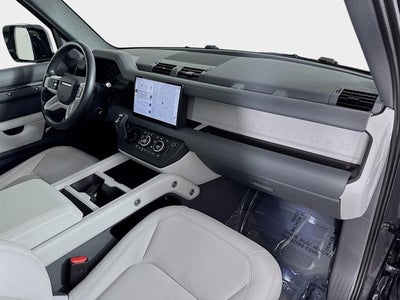 2025 Land Rover Defender 110 S