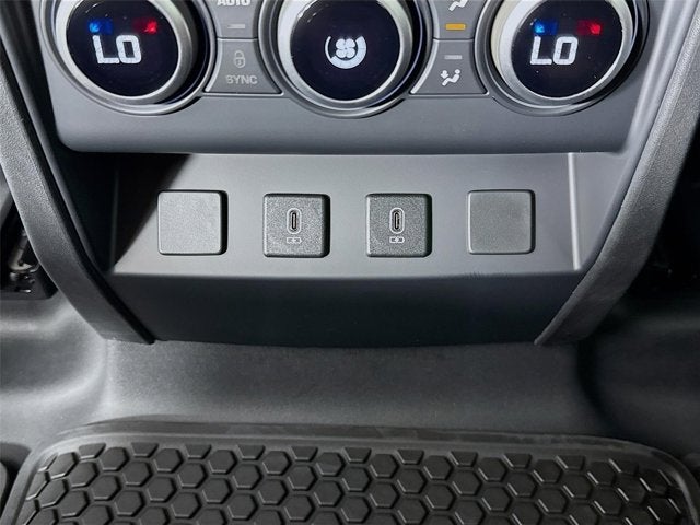 2026 Land Rover Defender 110 S