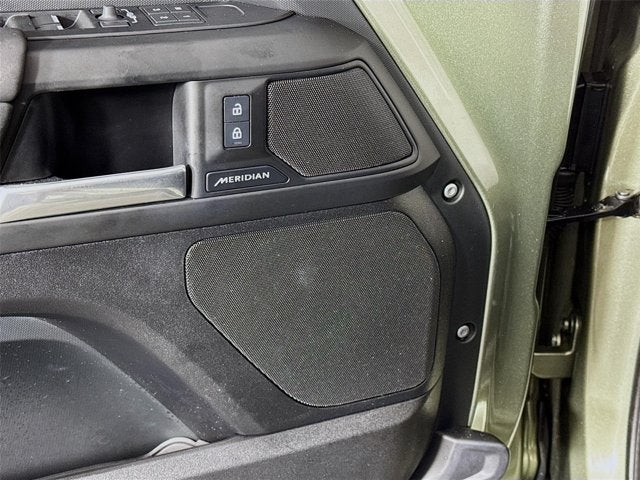 2025 Land Rover Defender 110 S