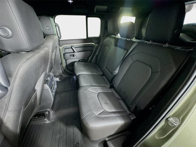 2025 Land Rover Defender 110 S