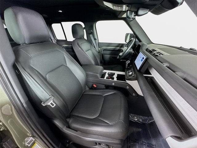 2025 Land Rover Defender 110 S