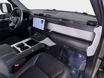 2025 Land Rover Defender 110 S