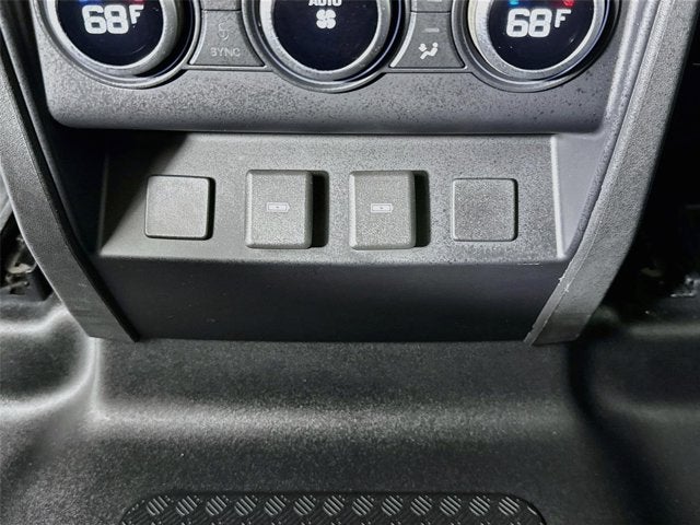 2024 Land Rover Defender 110 S