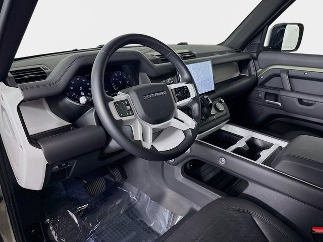 2025 Land Rover Defender 110 S