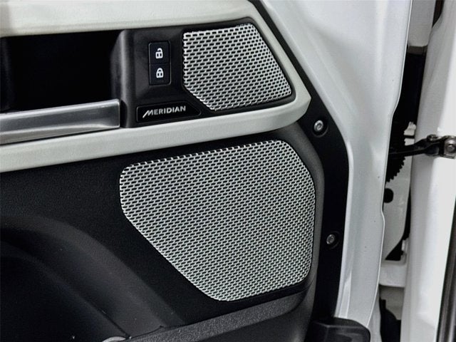 2024 Land Rover Defender 130 S