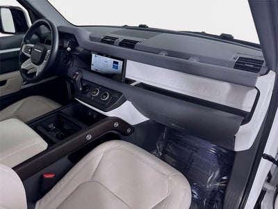 2023 Land Rover Defender 110 SE