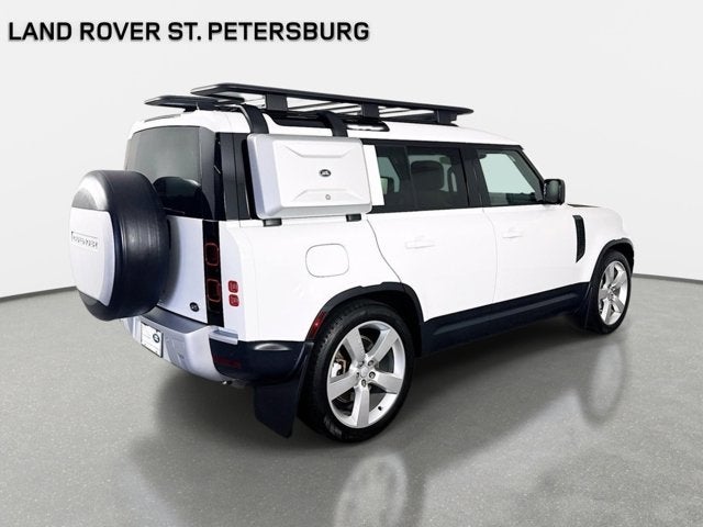2023 Land Rover Defender 110 SE