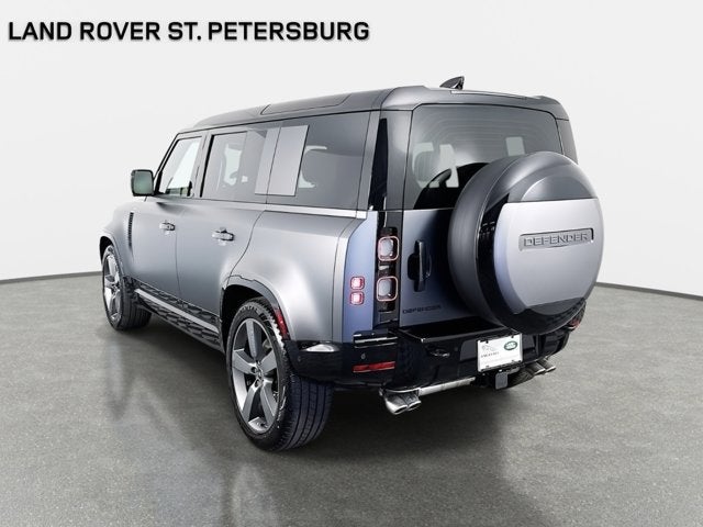 2025 Land Rover Defender 110 V8