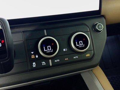 2026 Land Rover Defender 110 V8