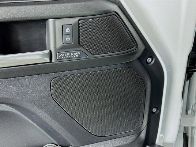 2026 Land Rover Defender 110 V8