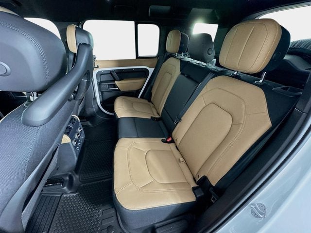 2026 Land Rover Defender 110 V8