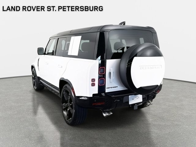 2026 Land Rover Defender 110 V8