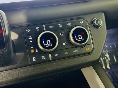 2025 Land Rover Defender 130 V8
