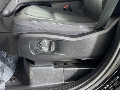 2025 Land Rover Defender 130 V8