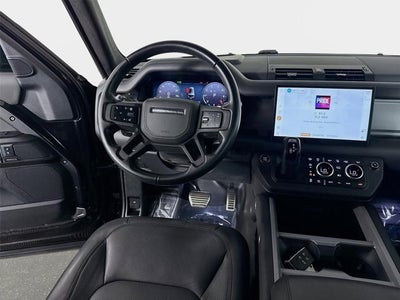 2025 Land Rover Defender 130 V8