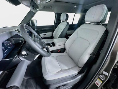 2025 Land Rover Defender 110 X