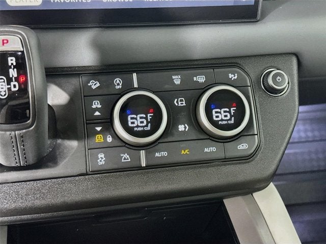 2025 Land Rover Defender 110 X