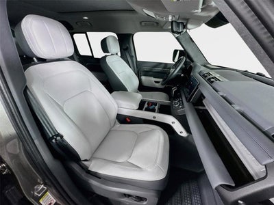 2025 Land Rover Defender 110 X