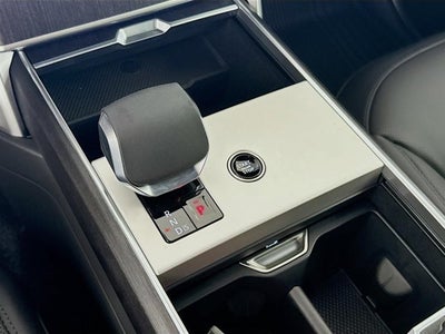 2026 Land Rover Range Rover SE