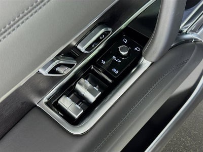 2026 Land Rover Range Rover SE