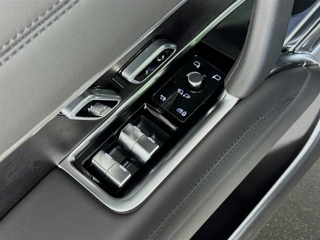 2026 Land Rover Range Rover SE