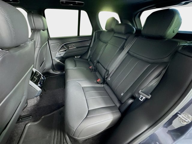2026 Land Rover Range Rover SE
