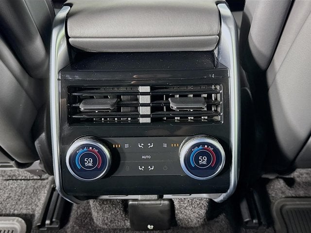 2026 Land Rover Range Rover SE