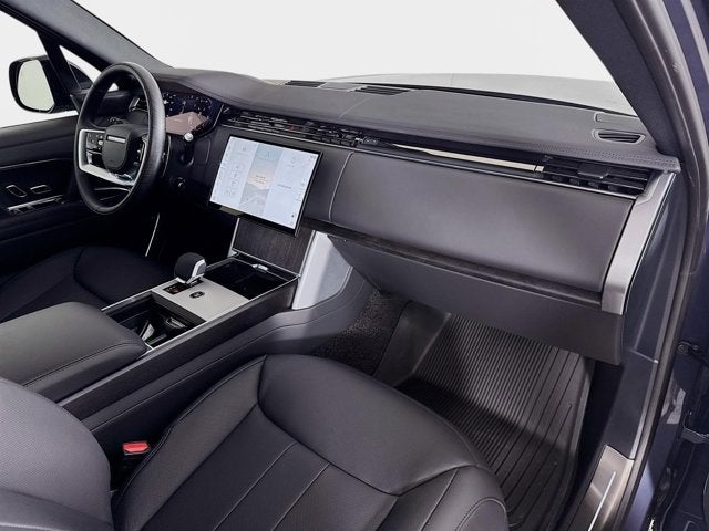 2026 Land Rover Range Rover SE