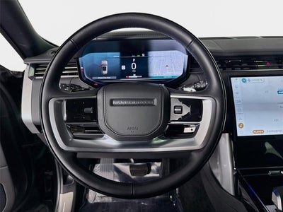 2025 Land Rover Range Rover SE