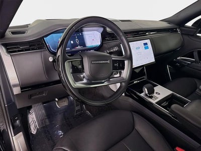 2025 Land Rover Range Rover SE