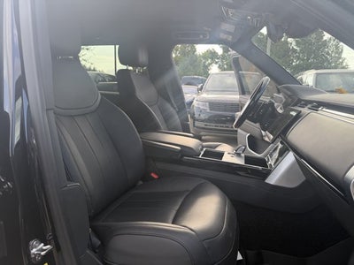 2025 Land Rover Range Rover SE