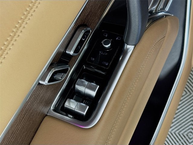 2024 Land Rover Range Rover SE