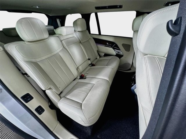 2024 Land Rover Range Rover SE