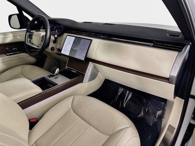 2024 Land Rover Range Rover SE