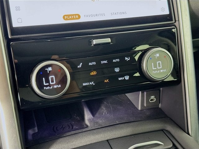 2024 Land Rover Discovery S