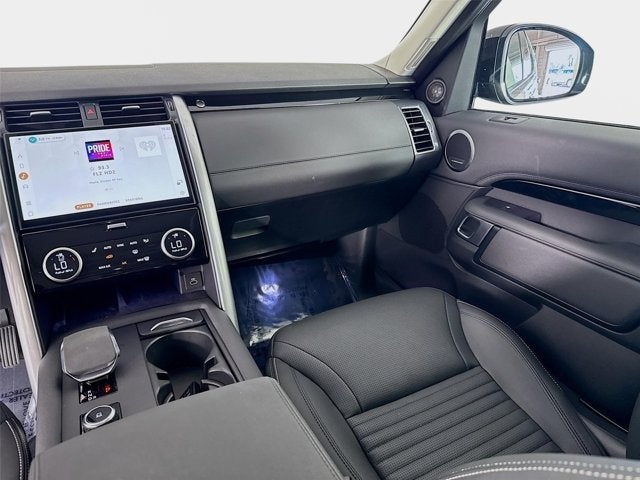2024 Land Rover Discovery S