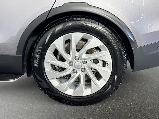 2024 Land Rover Discovery S