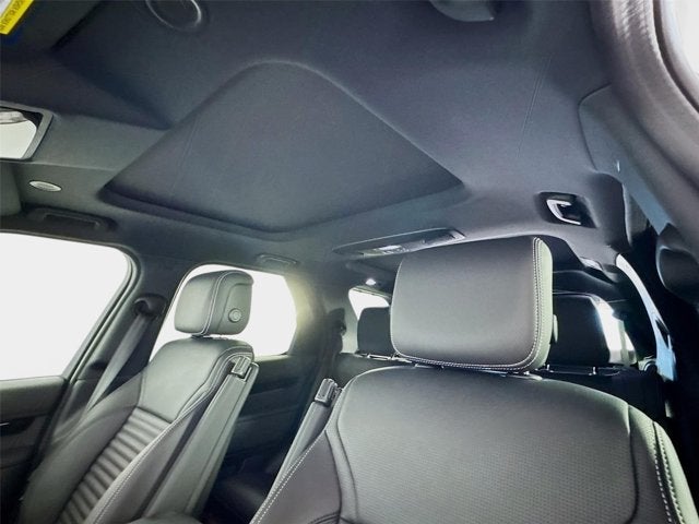 2026 Land Rover Discovery S