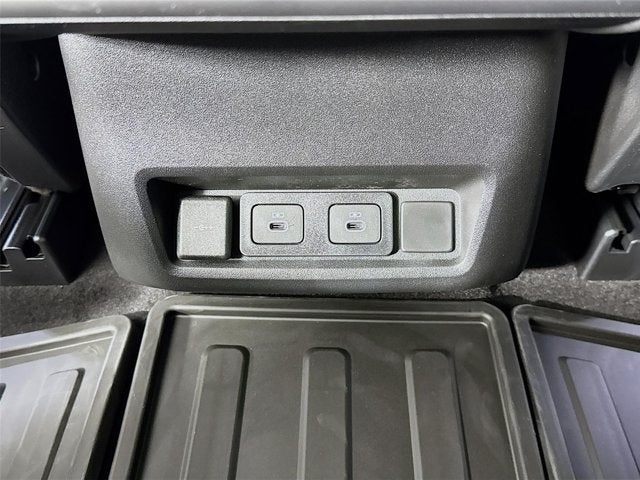 2026 Land Rover Discovery S
