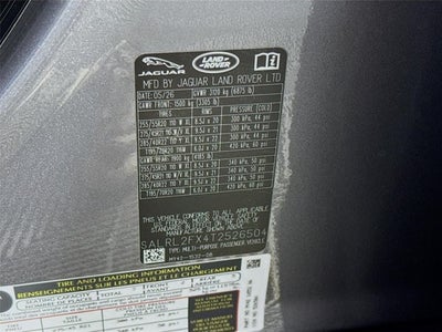 2026 Land Rover Discovery Dynamic SE