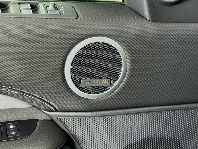 2026 Land Rover Discovery Dynamic SE