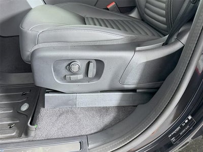 2026 Land Rover Discovery Dynamic SE