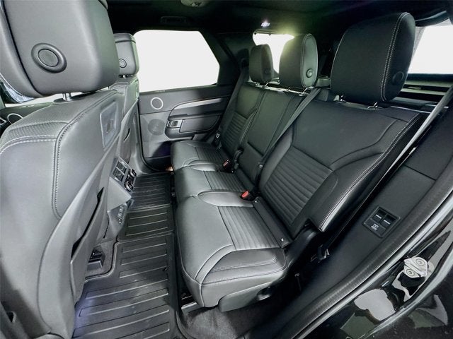 2026 Land Rover Discovery Dynamic SE