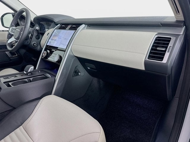 2025 Land Rover Discovery Dynamic SE