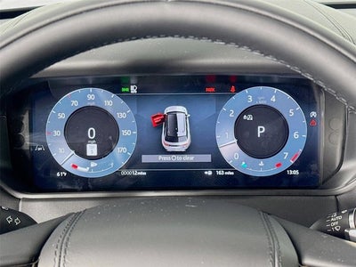 2026 Land Rover Range Rover Velar Dynamic SE