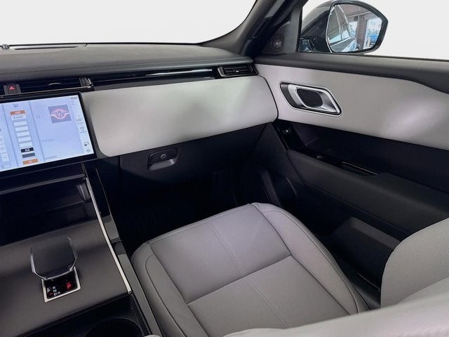 2026 Land Rover Range Rover Velar Dynamic SE
