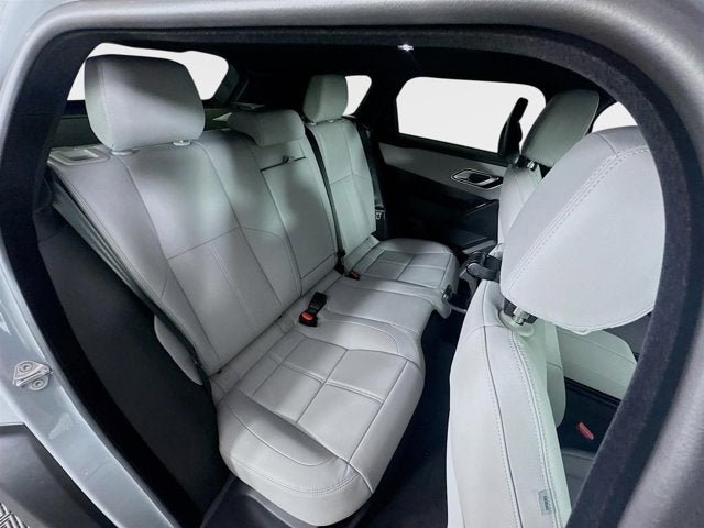 2026 Land Rover Range Rover Velar Dynamic SE